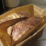 三本木商店 - クルスさんのパン