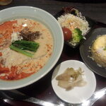 暖龍 - 担々麺セット　１４３０円