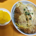 中華そば江戸一 - カツ丼（味噌汁付きです）