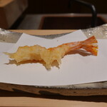 にい留 - 海老：ふんわり衣がたっぷりにも見えるけど口の中で無くなる衣