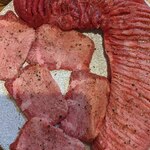 焼肉家げんちゃん - タンステーキと上タン塩