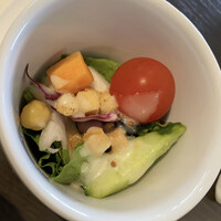 北海道スカイテラス MINORI - 盛り付けられたサラダ