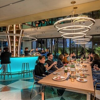 スラッシュカフェアンドバー 川崎_1