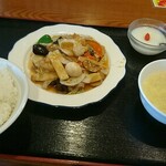 チャイナ厨房 - 八宝菜定食(780円)