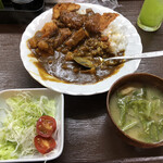 居喰処 光 - 2020/10/02
      カツカレーライス 750円
