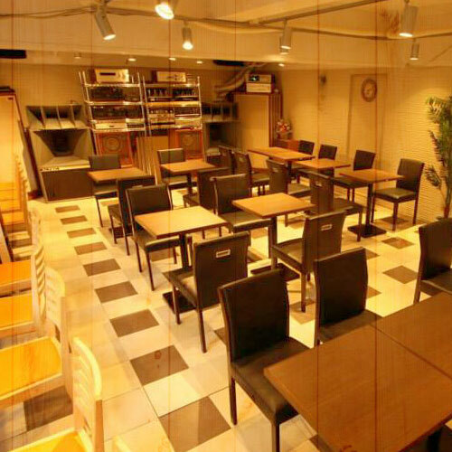 CAFE CINQ（カフェ サンク）