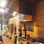 丸榮 - いい感じの店内