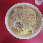 ラーメン二郎 - 小ブタ　麺半分　\850(20-10)