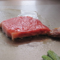 佐賀牛 季楽 銀座  - 焼いてます