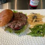 Burger & Burger - ベースバーガー