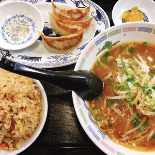 豊見城市でおすすめの美味しいラーメンをご紹介 食べログ 豊見城市でおすすめの美味しいラーメンをご紹介 食べログ