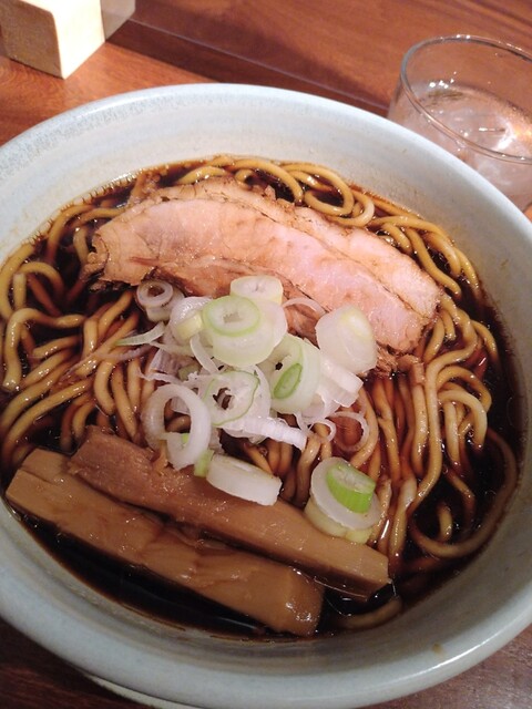 Mr Childrenを聞きに行くにはコスパが悪い By Blacklist 人類みな麺類 東京本店 代官山 ラーメン 食べログ