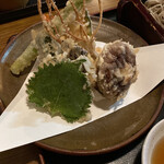 安麺棒 - 天ぷら　海老×2、しいたけ、大葉、南瓜、さつまいも、アスパラ、ナス