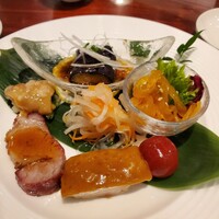 萬珍樓 本店 - 盛り合わせ 既に豪華