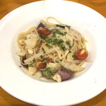 ノンナ - アンチョビとたっぷり季節野菜のペペロンチーノ