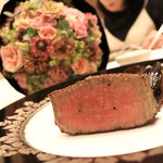 神戸牛炉釜炭焼ステーキ銀座一宮 - 赤いサシはまるで芸術