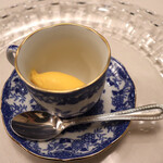 神戸牛炉釜炭焼ステーキ銀座一宮 - 栗かぼちゃのアイス