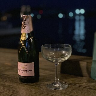 バズ キッチン_0