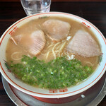 ラーメン げんこつ家 - ラーメン(¥550)