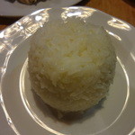 クワンチャイ 神戸三田店 - カレー用にと思って頼んだ「ジャスミンライス」（Ｓサイズ）。いわゆる「タイ米」なんですが、かなり高級な感じのお米。おいしい。
