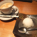 寿司工房　空 - デザートとドリンク (ランチ、梅のシャーベットとホットコーヒー)