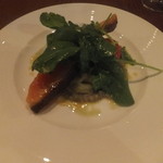 自家製スモークサーモンのサラダ仕立て