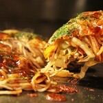 Okonomiyaki Zenigata - 広島焼き(そばをうどんに変更も可)