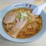 万里 - 手打ちラーメン \660（税込み）