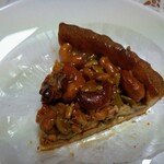 パン家のどん助 - ナッツのタルト