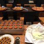 ロウリーズ・ザ・プライムリブ - 