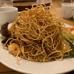 南海飯店 - かたい焼ソバの麺