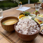 凛カフェ - ご飯・おかず大盛　160円アップ