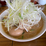 とんこつら～めん 一代 - ネギ味噌チャーシューメン＋煮卵玉子