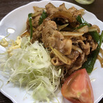 居喰処 光 - 2020/10/02
      日替り 豚生姜焼定食 500円
      小鉢 釜揚げシラスとイクラ
      ✳︎マグロ赤身 サービス