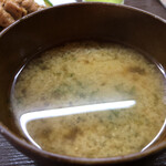 居喰処 光 - 2020/10/02
      日替り 豚生姜焼定食 500円
      小鉢 釜揚げシラスとイクラ
      ✳︎マグロ赤身 サービス