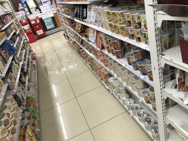 ローソン 銀座四丁目昭和通店 Lawson 東銀座 その他 食べログ