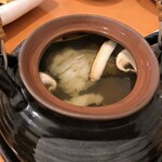 Kajuaru Washoku To Jizake Shiosaka - カジュアル和食と地酒しおさか　松茸土瓶蒸し780円