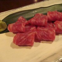 鉄板焼キュイジーヌ バンブー グラッシィ 恵比寿店 - 牛刺し