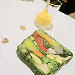 レザンファン ギャテ - 契約農家より取り寄せた、20種類の野菜だけのテリーヌ・プレッセ