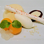 レザンファン ギャテ - 赤肉メロンのブランマンジェとヨーグルトのソルベ フロマージュ・ブランのエミュルシオン