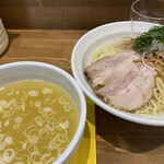 麺や まろみ - 鶏清湯つけ麺しお　¥900
