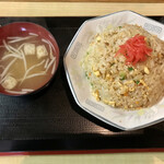 食堂 赤牛 - チャーハン¥700
