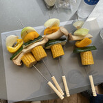 ビーチパークリビング - 料理写真:串には刺したけど、食べる時は外す野菜焼き
(焼けないから)