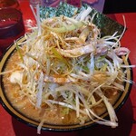 ラーメン 厚木家 - ネギチャーシューにうずらの卵