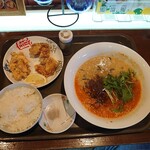 中国料理ふくふく - 備長担々麺カラアゲセット