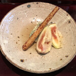 ろっかん - 無花果と山ごぼうの天ぷら