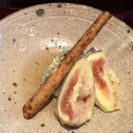 ろっかん - 無花果と山ごぼうの天ぷら