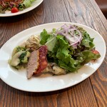 ラ ボデガ - タパスとサラダ