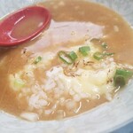 麺工房 しゅはり屋 - 最後はチーズ追いめしを投入してリゾット風にしました