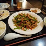 健康中華 青蓮 - 青椒肉絲定食